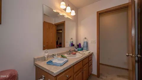 136 Lewis Rd, Lincoln, ND 58504 photo 18