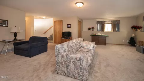 136 Lewis Rd, Lincoln, ND 58504 photo 32