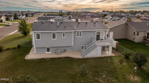 136 Lewis Rd, Lincoln, ND 58504 photo 3