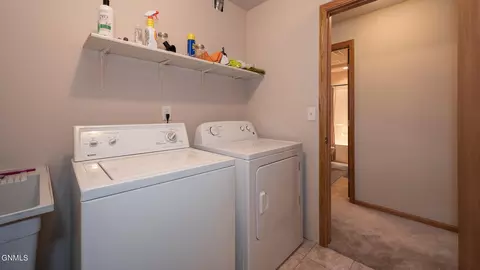 136 Lewis Rd, Lincoln, ND 58504 photo 38