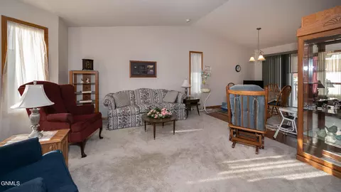 136 Lewis Rd, Lincoln, ND 58504 photo 13