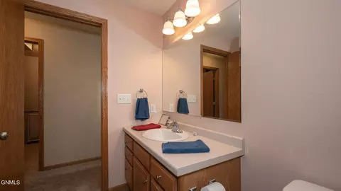 136 Lewis Rd, Lincoln, ND 58504 photo 36