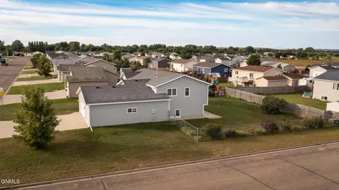 136 Lewis Rd, Lincoln, ND 58504 photo 47