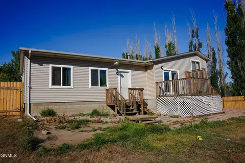 752 Stroh Dr, Killdeer, ND 58640 photo 38