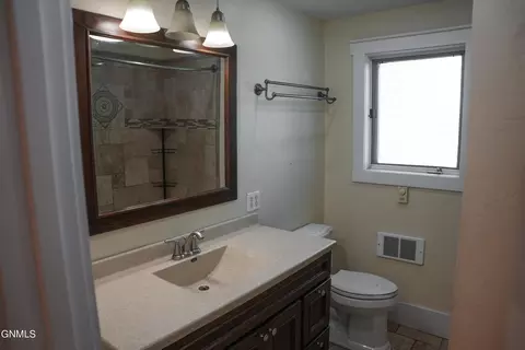 752 Stroh Dr, Killdeer, ND 58640 photo 17