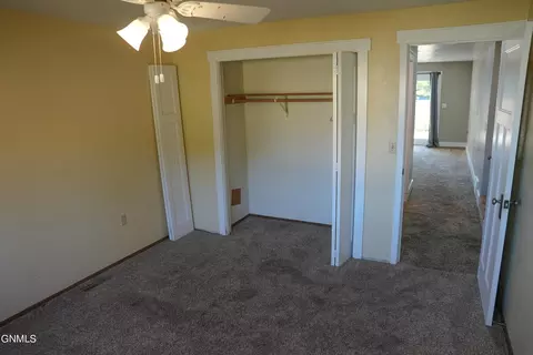 752 Stroh Dr, Killdeer, ND 58640 photo 23