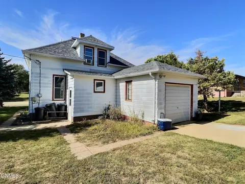 415 Main St, Flasher, ND 58535 photo 17
