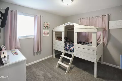 1224 13th Ave W, Williston, ND 58801 photo 9