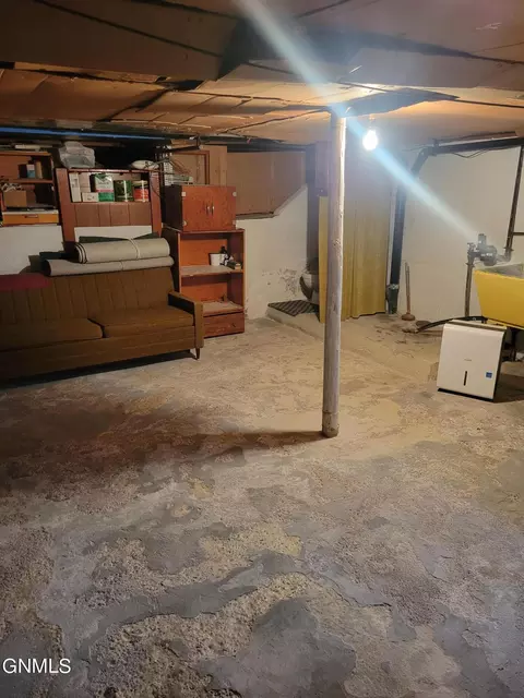 210 2nd St NW, Ashley, ND 58413 photo 14
