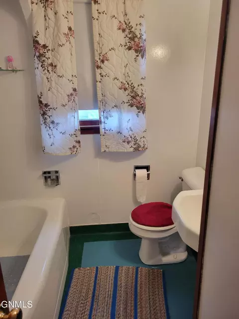 210 2nd St NW, Ashley, ND 58413 photo 12