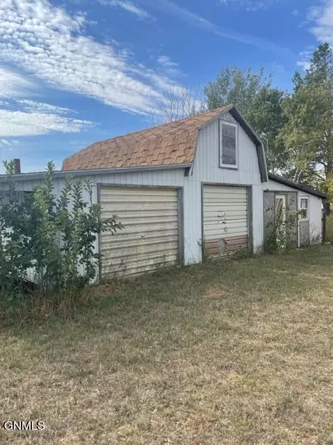 22 Main Ave S, Leith, ND 58529 photo 28