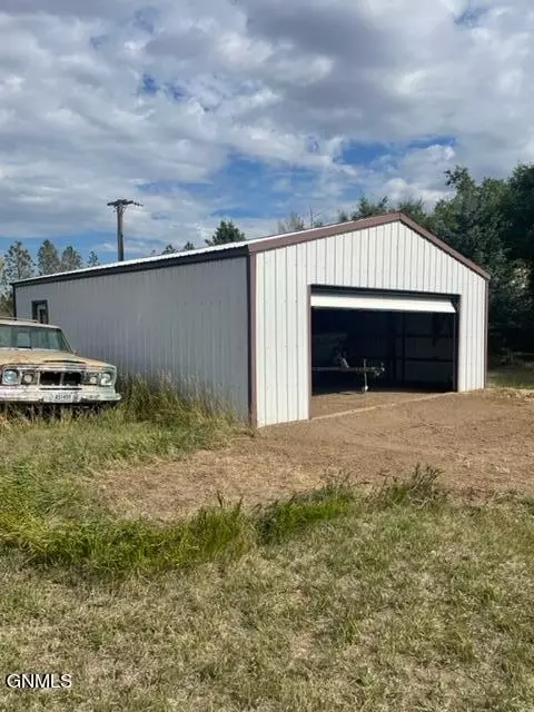 22 Main Ave S, Leith, ND 58529 photo 32