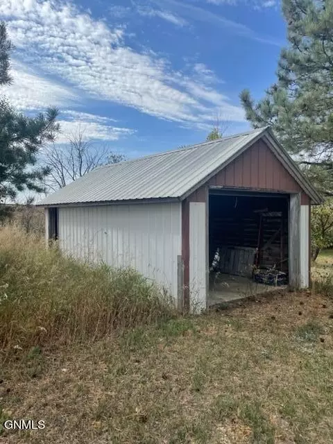 22 Main Ave S, Leith, ND 58529 photo 25