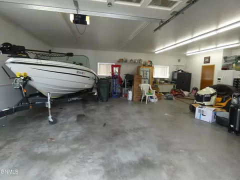 99 Custer Dr, Lincoln, ND 58504 photo 37