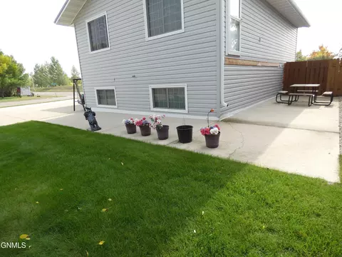 99 Custer Dr, Lincoln, ND 58504 photo 62