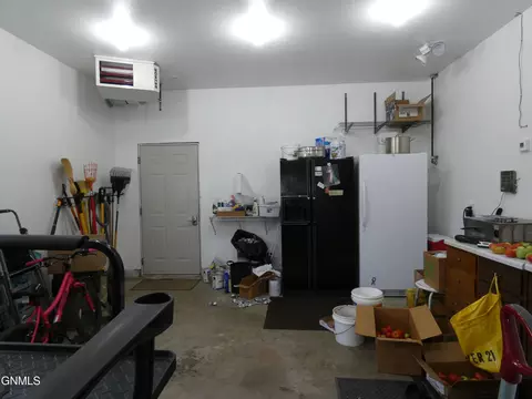 99 Custer Dr, Lincoln, ND 58504 photo 33