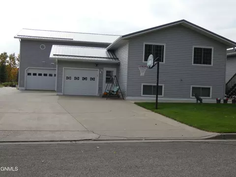 99 Custer Dr, Lincoln, ND 58504 photo 2