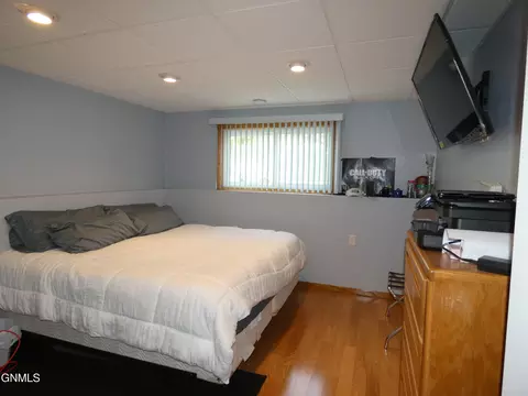 99 Custer Dr, Lincoln, ND 58504 photo 17