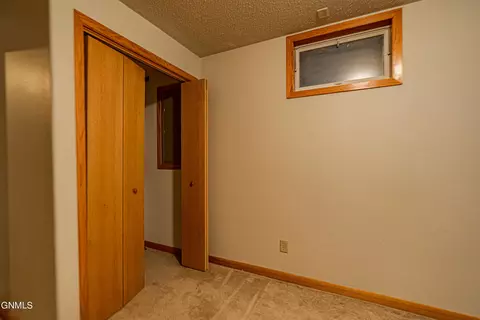 932 Summit Blvd, Bismarck, ND 58504 photo 33
