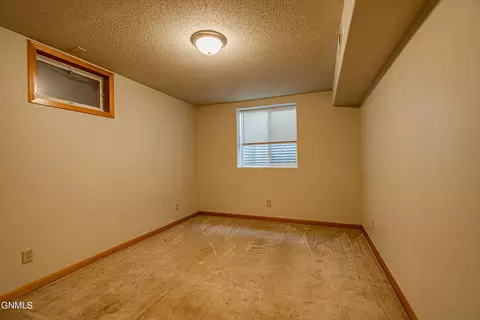 932 Summit Blvd, Bismarck, ND 58504 photo 32
