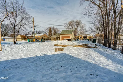 932 Summit Blvd, Bismarck, ND 58504 photo 54