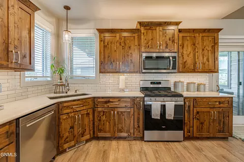 1408 Community Lp, Bismarck, ND 58503 photo 24