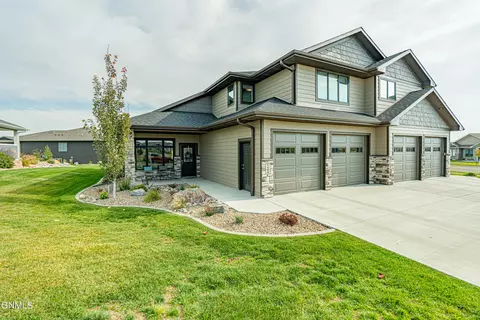 1408 Community Lp, Bismarck, ND 58503 photo 3