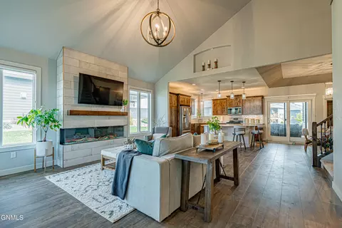 1408 Community Lp, Bismarck, ND 58503 photo 15