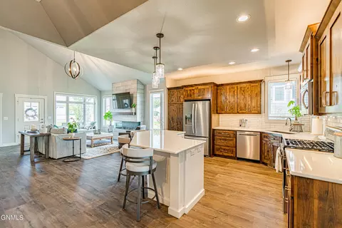 1408 Community Lp, Bismarck, ND 58503 photo 28