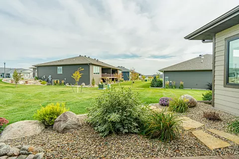 1408 Community Lp, Bismarck, ND 58503 photo 68