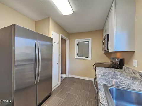 1204 3rd St N, Bismarck, ND 58501 photo 21