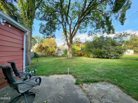 1204 3rd St N, Bismarck, ND 58501 photo 16