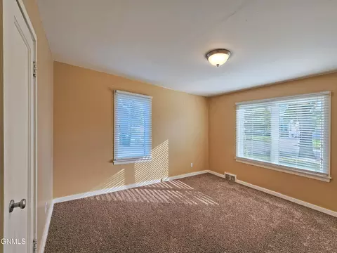 1204 3rd St N, Bismarck, ND 58501 photo 9