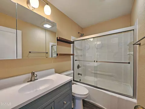 1204 3rd St N, Bismarck, ND 58501 photo 5