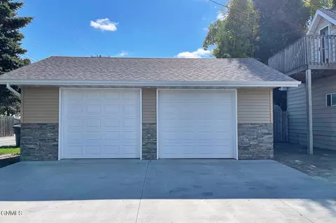 824 1st Ave W, Williston, ND 58801 photo 38