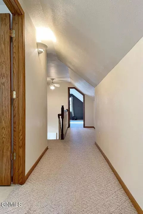 824 1st Ave W, Williston, ND 58801 photo 26