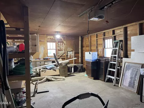 711 3rd Ave W, Williston, ND 58801 photo 43