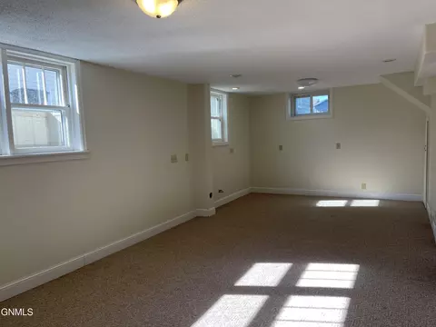 711 3rd Ave W, Williston, ND 58801 photo 22