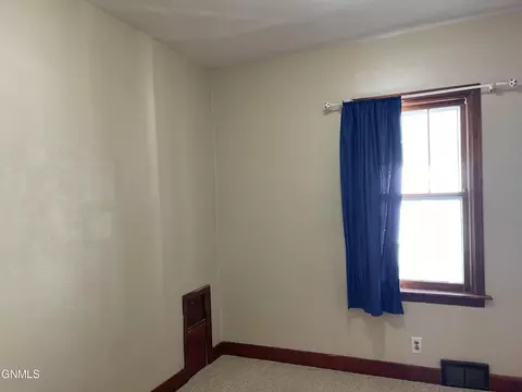 711 3rd Ave W, Williston, ND 58801 photo 15