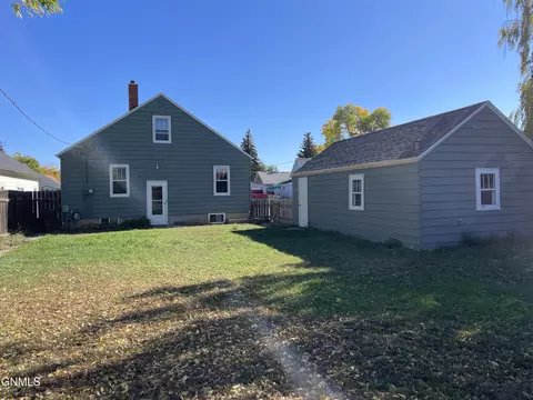 711 3rd Ave W, Williston, ND 58801 photo 39