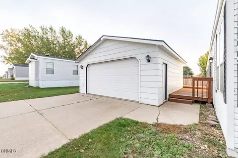 4509 Bunker Dr, Bismarck, ND 58503 photo 26