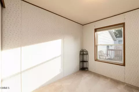 4509 Bunker Dr, Bismarck, ND 58503 photo 17