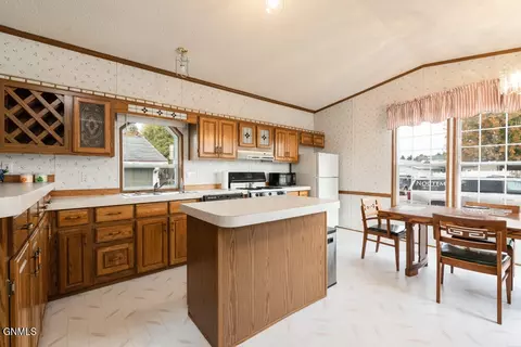 4509 Bunker Dr, Bismarck, ND 58503 photo 11
