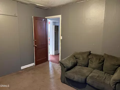 914 6th Ave E, Williston, ND 58801 photo 20