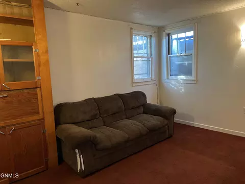 914 6th Ave E, Williston, ND 58801 photo 23