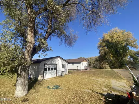 500 Arthur St, Stanton, ND 58571 photo 4