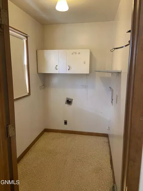 500 Arthur St, Stanton, ND 58571 photo 6