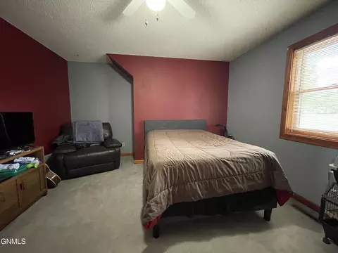 Bedroom - 4349 Road 1007, Froid, MT 59226 photo 4 of 5
