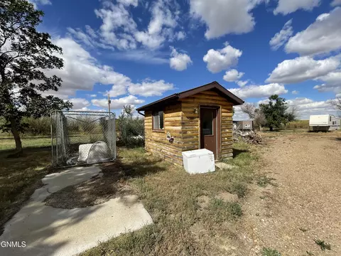 Exterior - 4349 Road 1007, Froid, MT 59226 photo 4 of 8