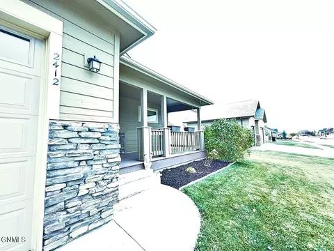 2412 19th Ave W, Williston, ND 58801 photo 4